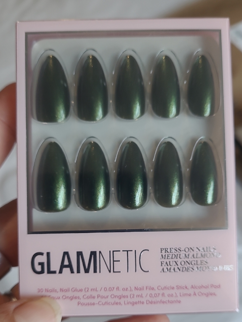 GLAMnetic Press-On Nails in Metallic Forest Green